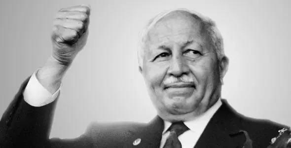 <p><strong>16 OCAK</strong></p><p>Başbakan Necmettin Erbakan’ın, kendi konutunda tarikat ve cemaat liderlerine verdiği yemekle ilgili Ankara Cumhuriyet Başsavcılığı’na suç duyurusunda bulunuldu.</p>