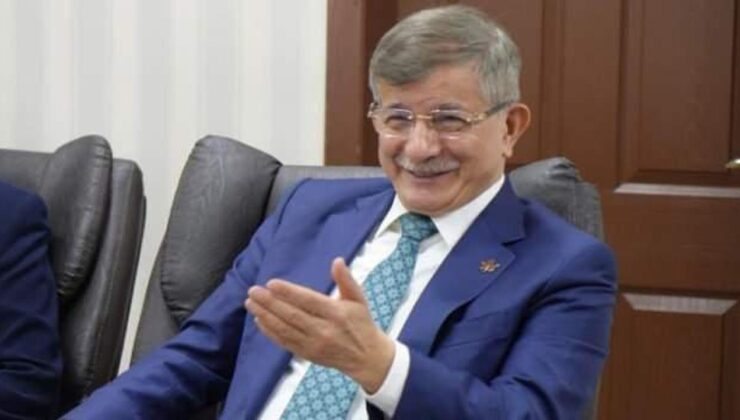 Davutoğlu’ndan AK Parti’ye sürpriz ziyaret