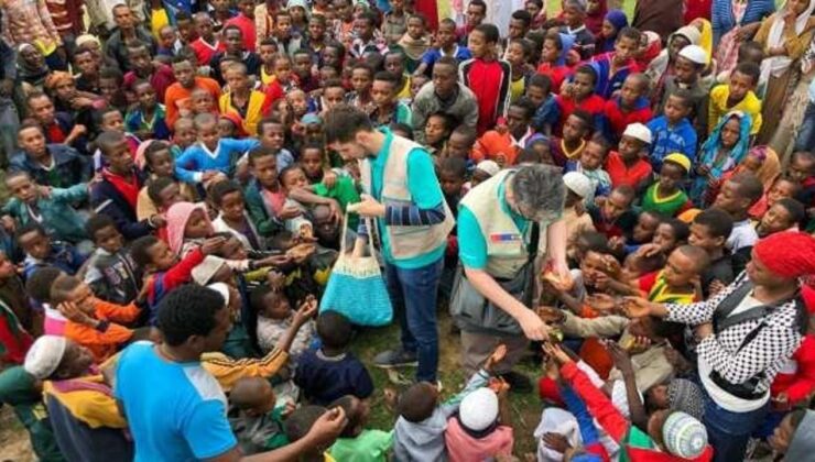 Hasene’den savaş mağdurlarına ve mültecilere el uzatan Zekat Kampanyası