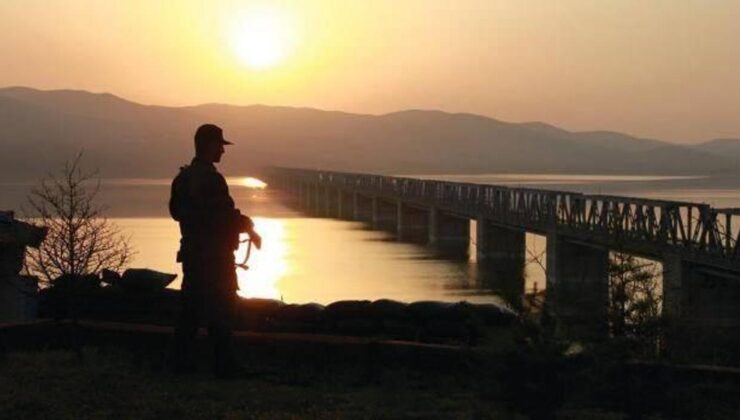 Yunanistan sınırında yakalanan 2 FETÖ şüphelisi tutuklandı