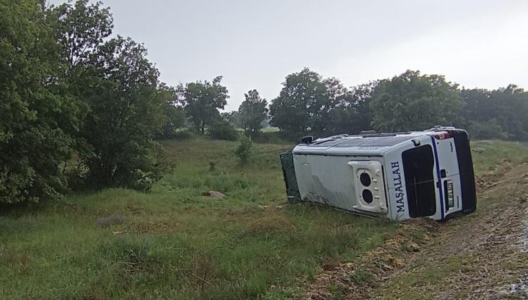 Afyonkarahisar’da işçi minibüsü devrildi! Çok sayıda yaralı var!