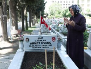 Edirnekapı Şehitliği’nde hüzünlü Anneler Günü