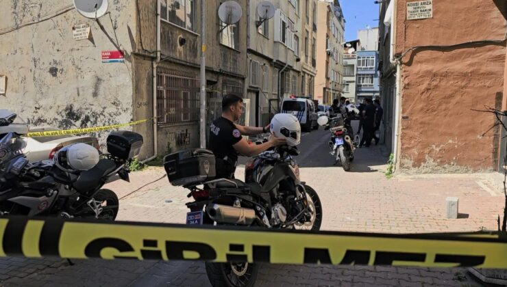 İstanbul’da dehşet: Eşini ve kızını silahla öldürdü