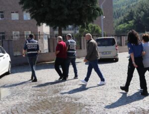 Kuyumcuya düşük ayarlı altın veren 2 zanlı gözaltına alındı