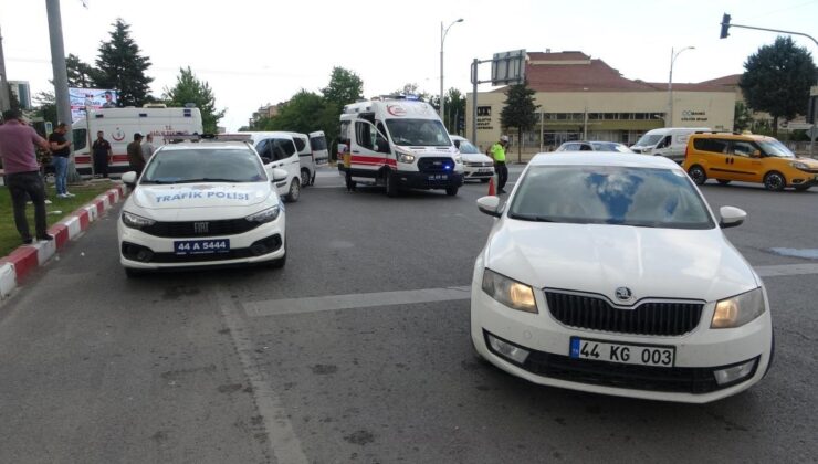 Malatya’da trafik kazası: 2 polis memuru yaralandı