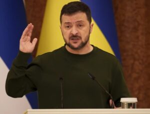 Ukrayna Devlet Başkanı Zelenskiy onayladı: Cezaevindeki mahkumlar askere alınıyor