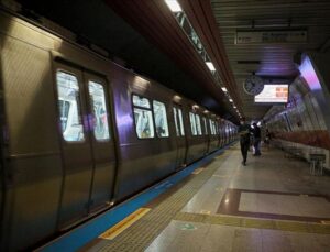 Yenikapı-Hacıosman metro seferlerinde aksama