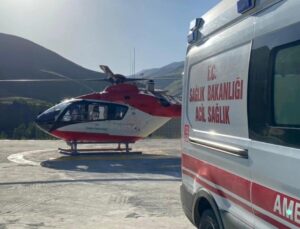 Ambulans helikopter 18 yaşındaki genç için havalandı