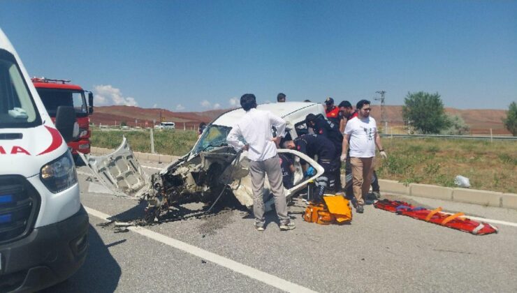 Çorum’da feci kaza: Çok sayıda kişi yaralandı!