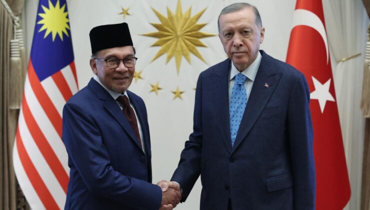 Erdoğan, Malezya Başbakanı İbrahim ile görüştü