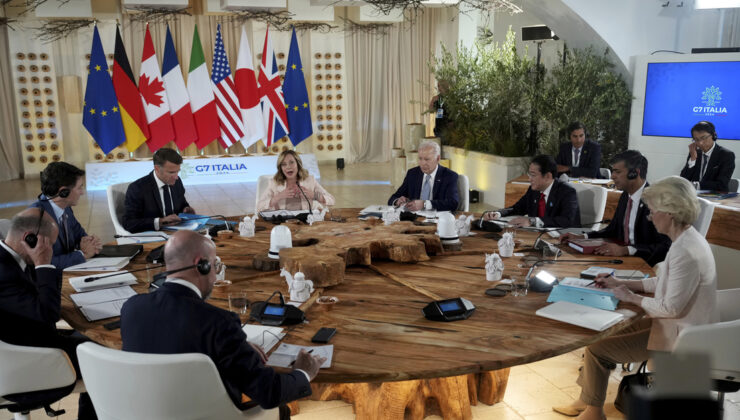 G7 Liderler Zirvesi, İtalya'da başladı: Dikkat çeken Biden detayı | Dış Haberler