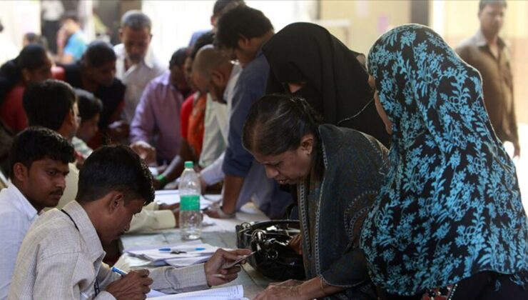 Hindistan'da 6 hafta süren genel seçimlerin ardından oy sayım işlemi başladı | Dış Haberler