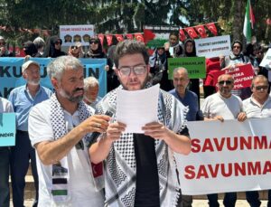 İsrail’in Gazze’ye yönelik saldırıları Sakarya’da protesto edildi