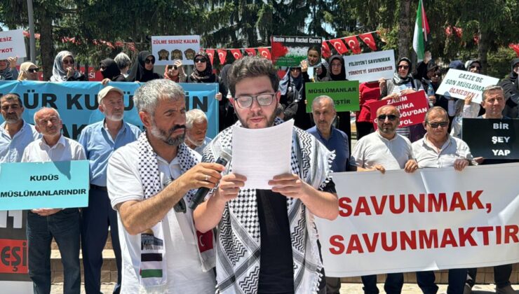 İsrail’in Gazze’ye yönelik saldırıları Sakarya’da protesto edildi