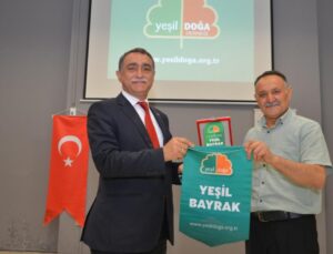 KAEÜ ’Yeşil Bayrak’ ödülü aldı