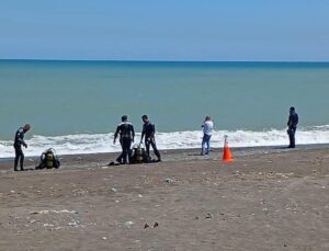 Karadeniz’e giren 16 yaşındaki çocuk kayboldu