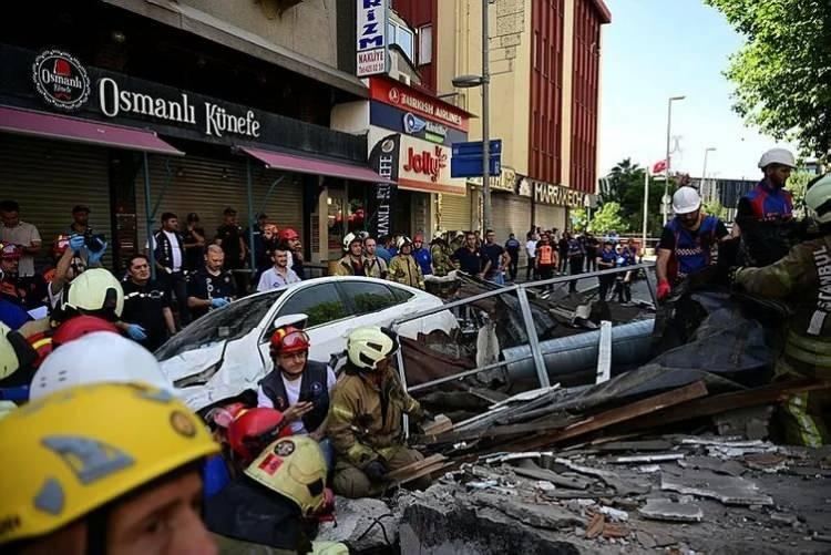 <p>"İlk incelemelerimiz neticesinde binanın 36 yıl önce inşa edildiği, daha sonra 1,5 kat kaçak olarak eklendiği tespit edilmiştir.</p>