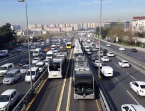 Metrobüs durağında çalışma: 75 gün sürecek