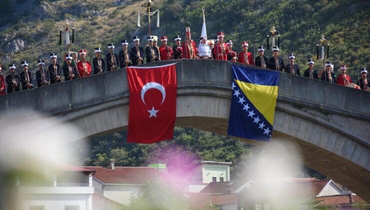 Milli Savunma Bakanlığı Mehteran Birliği Mostar’da! Bosna Herseklilerden büyük ilgi