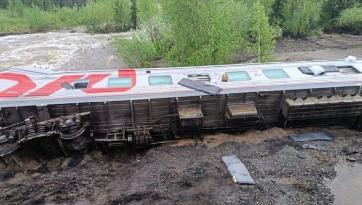 Rusya'da yolcu treninin raydan çıkması sonucu yaklaşık 70 kişi yaralandı | Dış Haberler