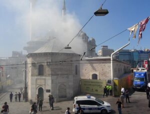 Taksim Meydanı’nda korkutan yangın!