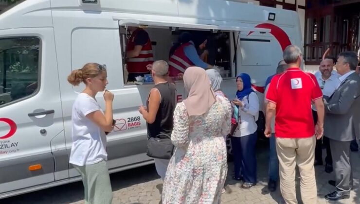 15 Temmuz’un 8. yılı dolayısıyla lokma dağıtıldı!