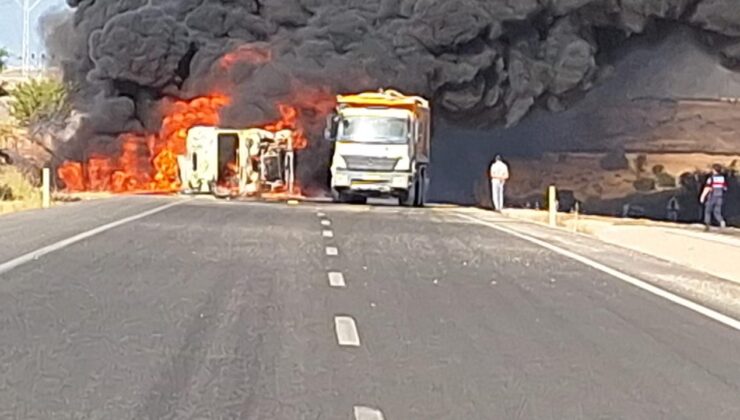 Adıyaman’da, devrilen tanker alev alev yandı