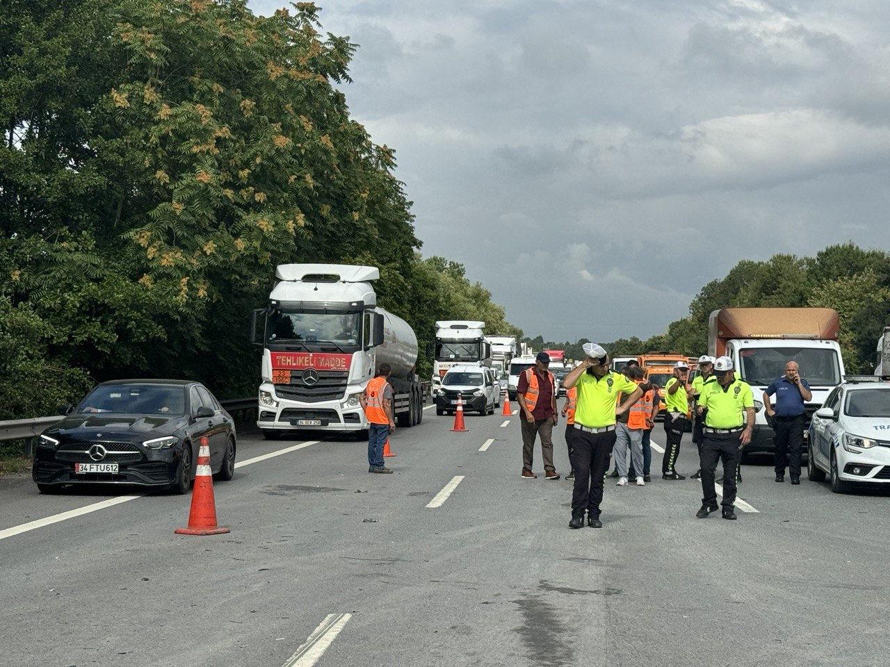 Anadolu Otoyolu'nda katliam gibi kaza: Anne, kızı ve dede öldü, 3 yaralı