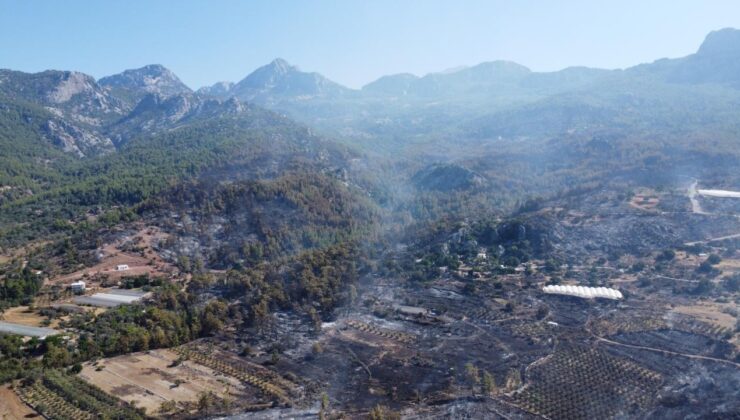 Antalya’da ormanlık alanda çıkan yangın kontrol altına alındı