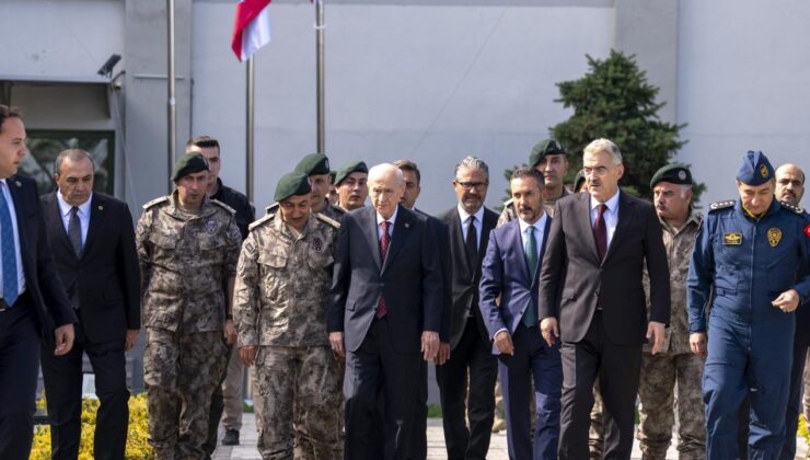 Bahçeli’den Polis Özel Harekat Başkanlığına ziyaret