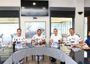 Beşiktaş’ta dev transfer zirvesi!