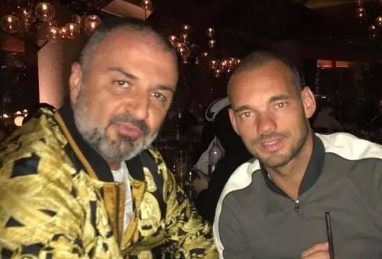 <p><span style="color:#B22222"><strong>SNEIJDER’IN ADI DA DOSYAYA GİRDİ</strong></span></p>