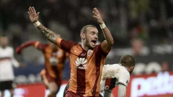 <p><span style="color:#B22222"><strong>SNEIJDER'DEN 1 MİLYON 181 BİN DOLAR</strong></span></p>