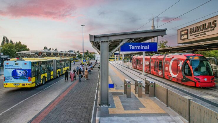 CHP’li Bursa’da toplu taşımaya görülmemiş zam!