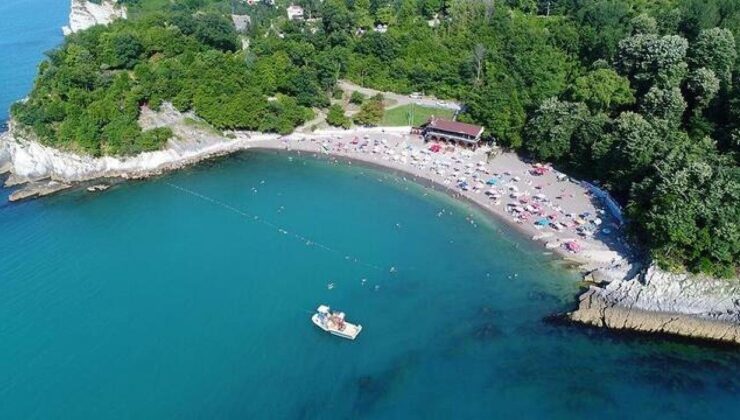 Düzce kıyılarında deniz köpüklenmişti; Valilikten açıklama