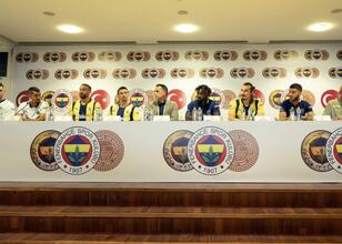 Fenerbahçe’de imza töreni düzenlendi – Fenerbahçe son dakika haberleri