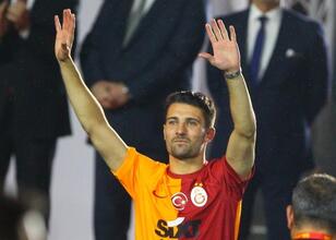 Galatasaray’da Leo Dubois şansını kaybetti