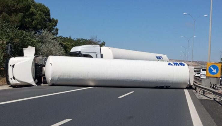 Gaz yüklü tanker yola devrildi, TEM otoyolu trafiğe kapatıldı!