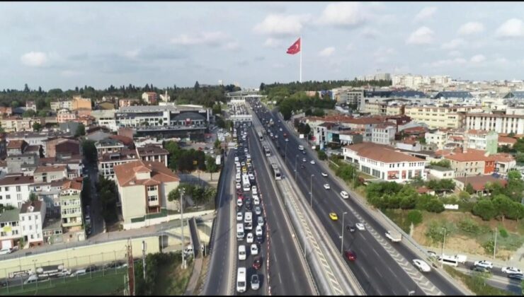 Haliç Köprüsü’nde çalışma: Trafik Bahçelievler’e kadar uzadı!