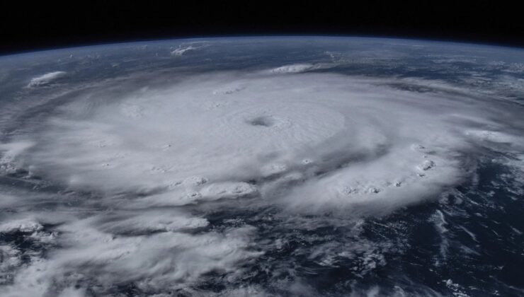Karayipler'i vuran Beryl Kasırgası'nın 200 binden fazla kişiyi etkilemesi bekleniyor | Dış Haberler
