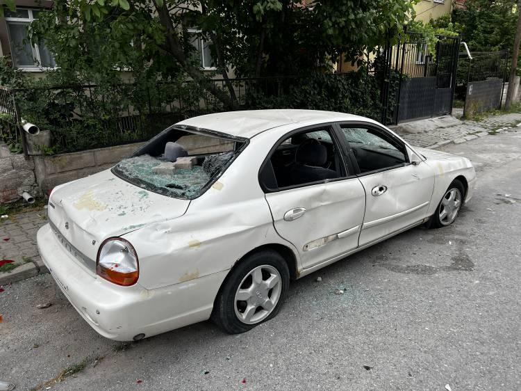 <p>Valilikten yapılan açıklamada taciz şüphelisinin polis tarafından yakalandığı, çocuğun da koruma altına alındığı belirtilirken, vatandaşlardan itidalli davranmaları istendi.</p>