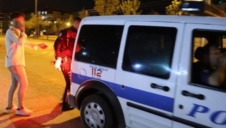 Kurusıkı tabancayla yakalandı, polis otosundaki yeri beğenmedi