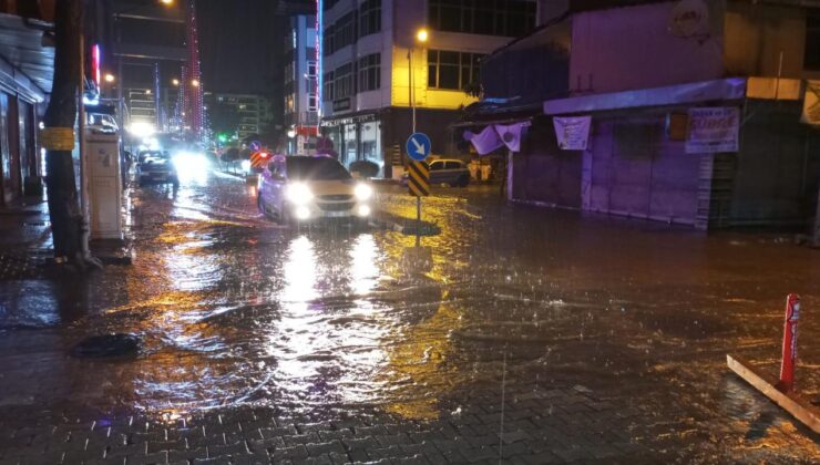 Samsun’da sağanak su baskınına yol açtı