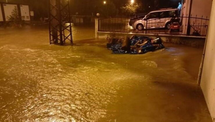 Sinop’ta şiddetli yağış taşkınlara yol açtı