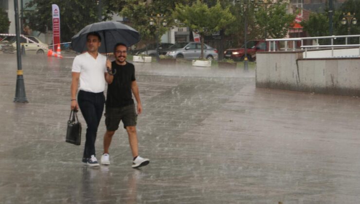 Tekirdağ’da sağanak yağış