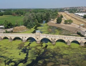 Tunca Nehri’nin bazı bölümlerini kuraklık vurdu