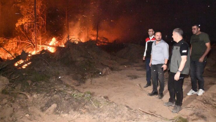 Uşak’ta yangın: 11 ev tahliye edildi