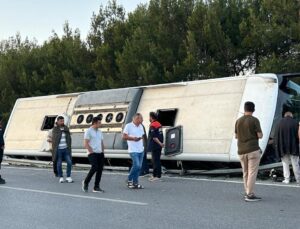 Uşak’ta yolcu otobüsü devrildi: 11 yaralı