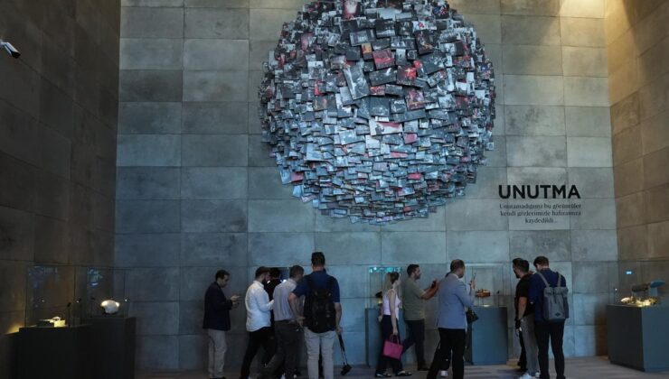 Yabancı basın mensupları 15 Temmuz Müzesi’ni ziyaret etti