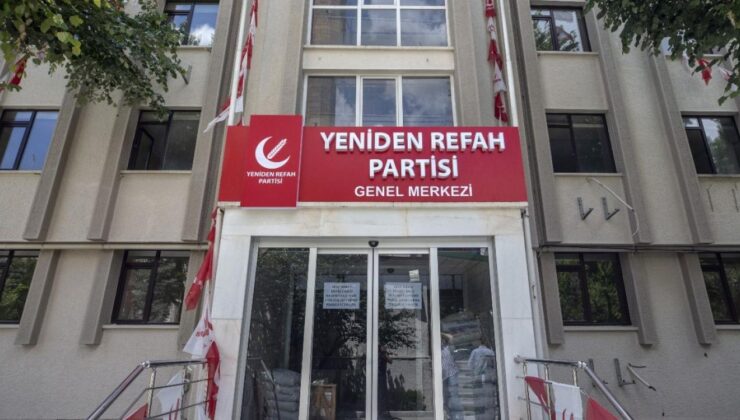 Yeniden Refah Partisi’nde bir istifa daha!